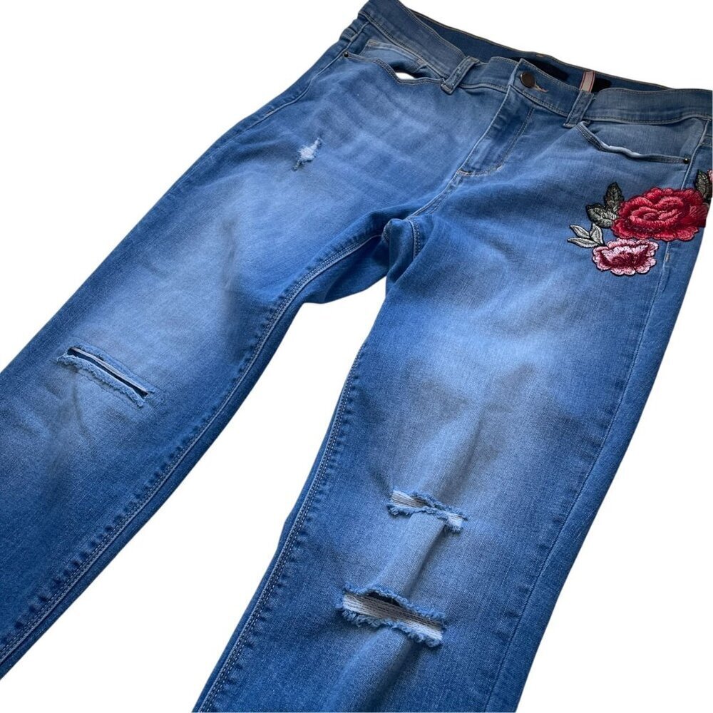 SP Black Label Distressed Floral Embroidered Skinny Jeans SZ 31 - 28” Boho Denim - Picture 12 of 12